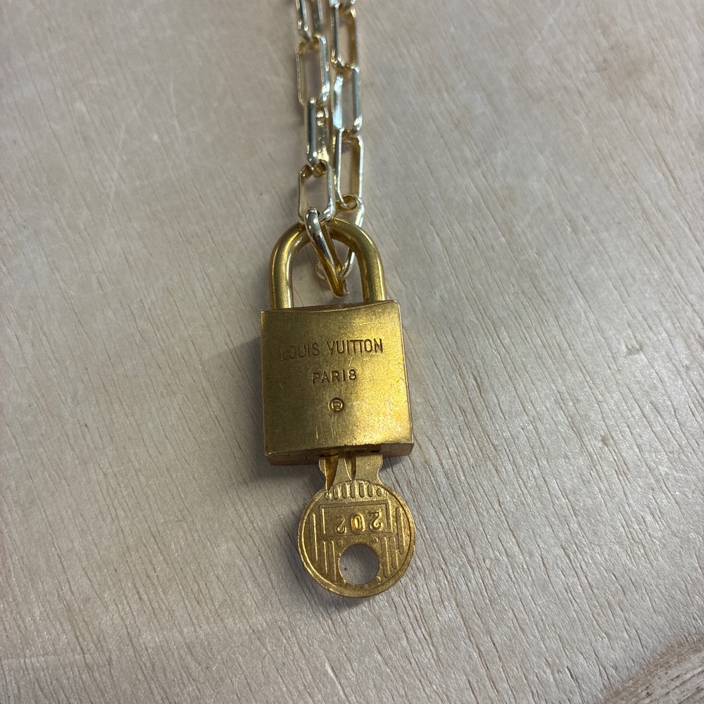 LV vintage padlock # 207